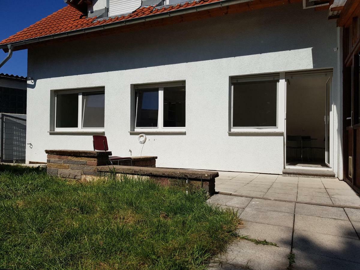 ホテル Monteurzimmer Obersulm エクステリア 写真