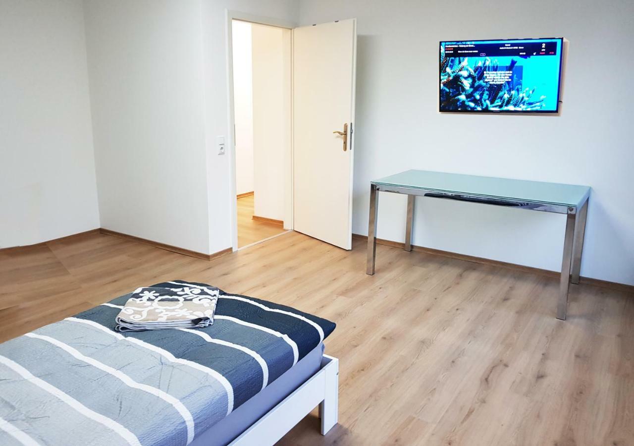 ホテル Monteurzimmer Obersulm エクステリア 写真